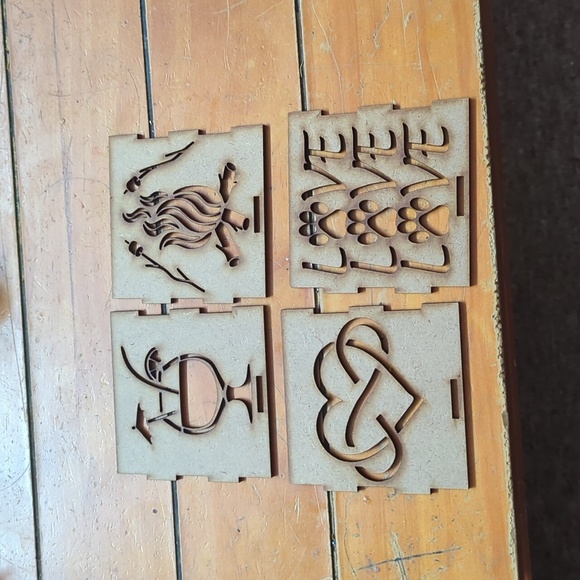 Table decor - Picture 3 of 3